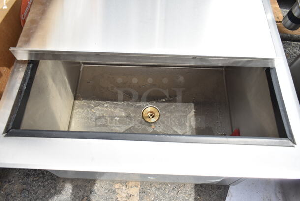 Stainless Steel Commercial Drop In Ice Bin w/ Lid. - Image 6 of 6