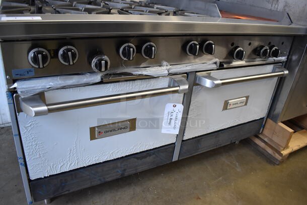 BRAND NEW SCRATCH AND DENT! Garland G60-6G24RR Stainless Steel Commercial Natural Gas Powered 6 Burner Range w/ Right Side Flat Top Griddle, 2 Ovens, Over Shelf and Back Splash. Missing 1 Leg and 1 Leg Is Bent. 310,000 BTU. 59x34x59. Tested and Working! - Image 7 of 11