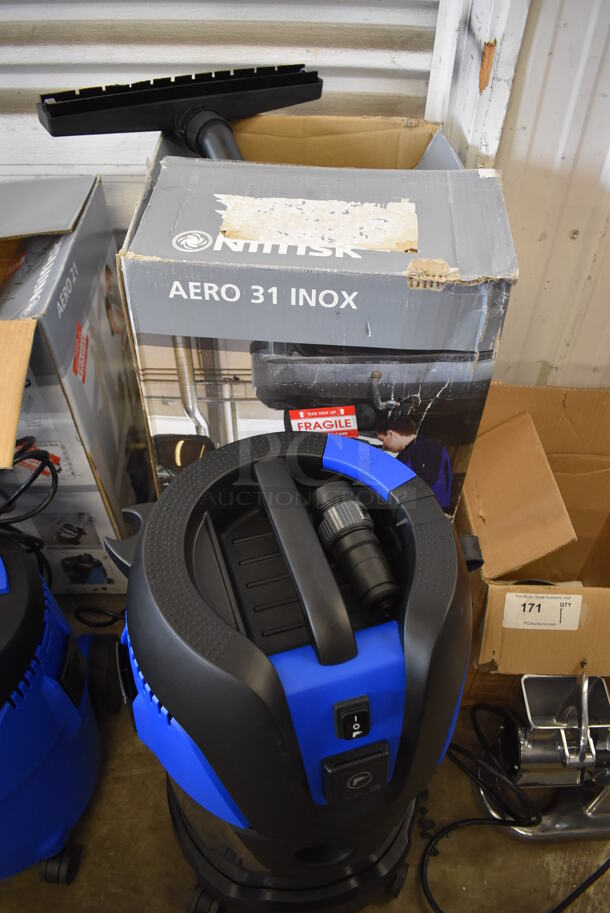 BRAND NEW IN BOX! Nilfisk AERO 31-21 PC INOX US Poly Blue and Black Shop Vac Vacuum Cleaner. 120 Volts, 1 Phase. 16x15x26. Tested and Working! - Image 2 of 9