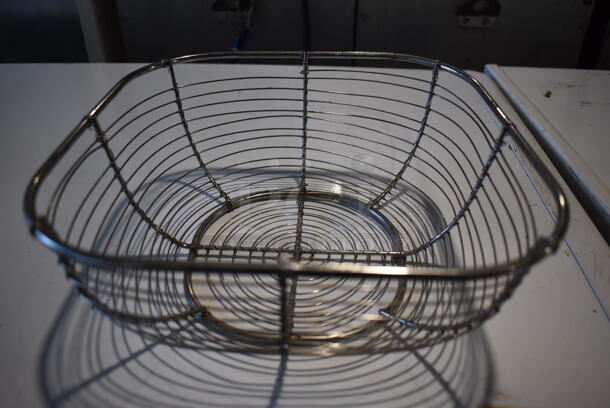 ALL ONE MONEY! Lot of 32 Metal Wire Baskets. 9.5x9.5x4. - Image 6 of 7