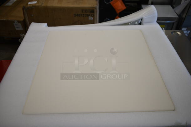 BRAND NEW SCRATCH AND DENT! Avantco 177DPO18S Stainless Steel Commercial Countertop Electric Powered Single Deck Pizza Oven w/ Cooking Stone. 120 Volts, 1 Phase. Tested and Working! - Image 7 of 8
