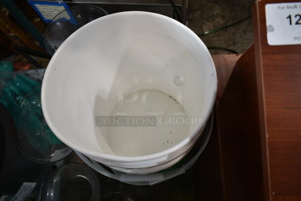 ALL ONE MONEY! Lot of Poly Buckets - Image 5 of 8