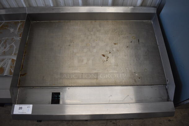 2021 Avantco Model 177CAG36TG Stainless Steel Commercial Countertop Natural Gas Powered Flat Top Griddle w/ Thermostatic Controls. 36x30x16.5 - Image 3 of 5