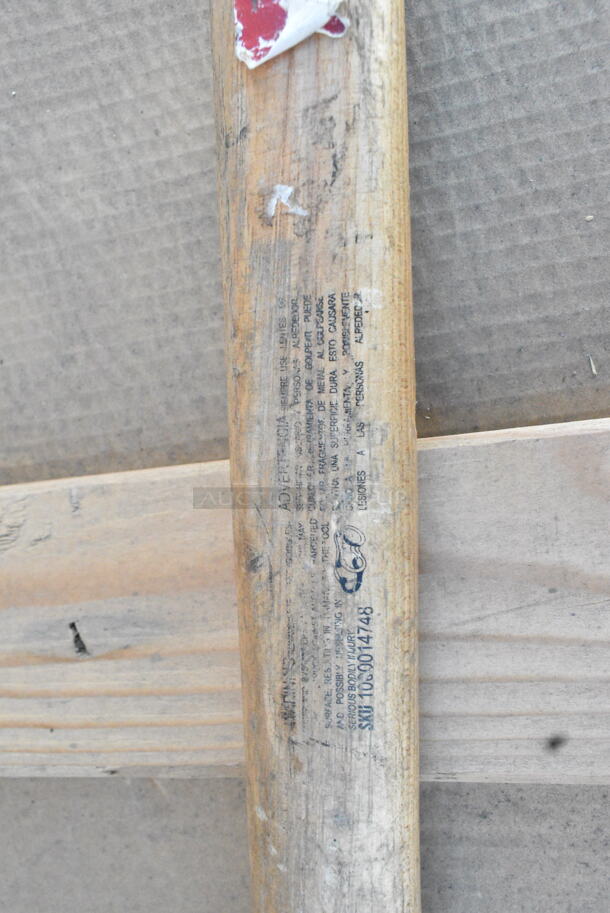 Husky Pick Axe - Image 3 of 5