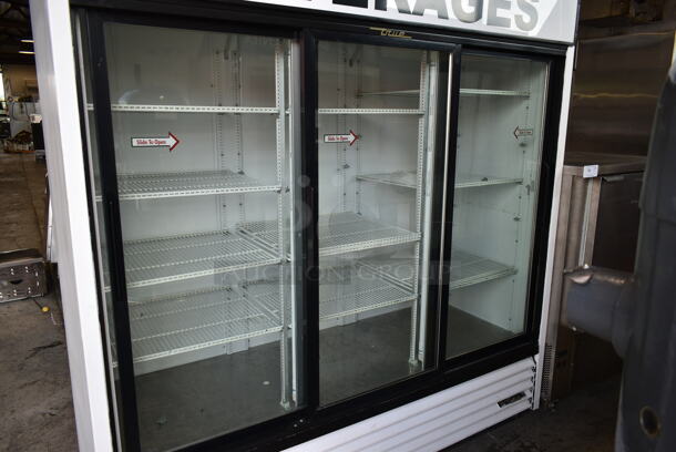 True GDM-69 Metal Commercial 3 Door Reach In Cooler Merchandiser w/ Poly Coated Racks. 115 Volts, 1 Phase. Tested and Working! - Image 3 of 12