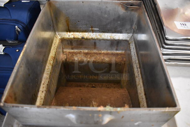 Henny Penny 600 Stainless Steel Commercial Floor Style Natural Gas Pressure Fryer on Commercial Casters. 80,000 BTU. 18x40x48 - Image 9 of 10