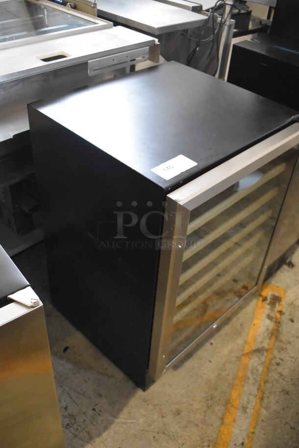 BRAND NEW SCRATCH AND DENT! Avanti WCR506SS Metal Commercial Wine Chiller Merchandiser. 115 Volts, 1 Phase. Tested and Working! - Image 2 of 6
