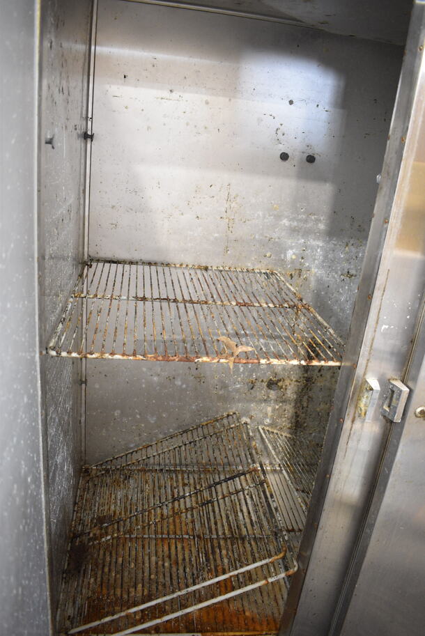Traulsen G20010 ENERGY STAR Stainless Steel Commercial 2 Door Reach In Cooler on Commercial Casters. 115 Volts, 1 Phase. Tested and Powers On But Does Not Get Cold - Image 5 of 6