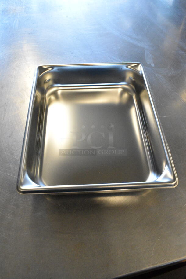 10 BRAND NEW SCRATCH AND DENT! Vollrath 30222 Super Pan V&#174; 1/2 Size 2 1/2" Deep Anti-Jam Stainless Steel Steam Table / Hotel Pan - 22 Gauge. 10 Times Your Bid!  - Image 2 of 3