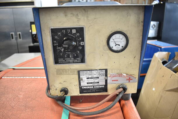 Minuteman MC833470 Metal Commercial Floor Cleaning Machine w/ Chloride Systems AG-18-250 Charger. 115 Volts, 1 Phase.  - Image 2 of 10