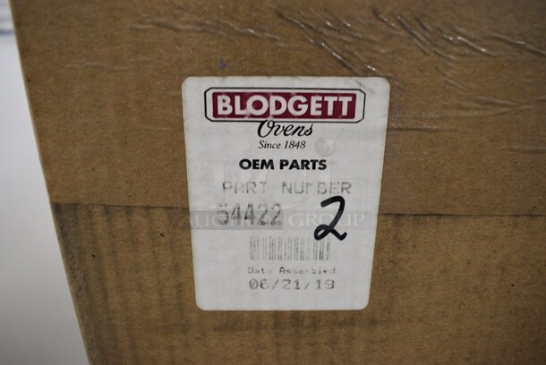 BRAND NEW IN BOX! Blodgett OEM Part 54422. Left or Right Heat Shield. 33.5x32x2.5 - Image 2 of 3