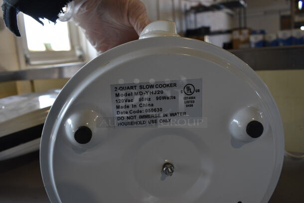 Model MD-YHJ20 Metal Countertop Slow Cooker. 120 Volts, 1 Phase. 8.5x8x8. Tested and Working! - Image 3 of 3