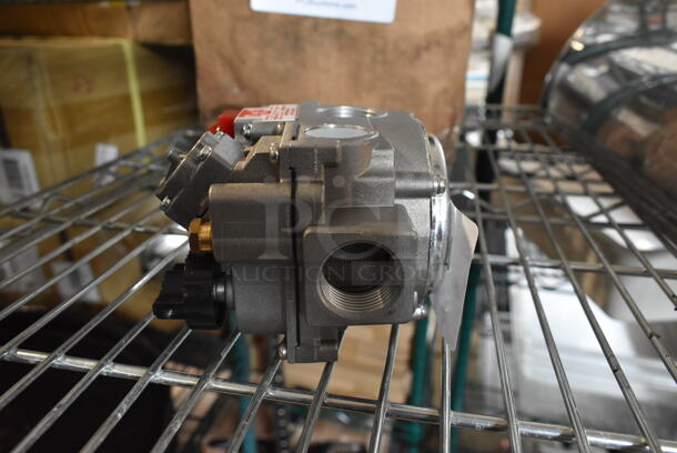 BRAND NEW! Pucada GMV985A-00N Metal Gas Valve. - Image 2 of 11
