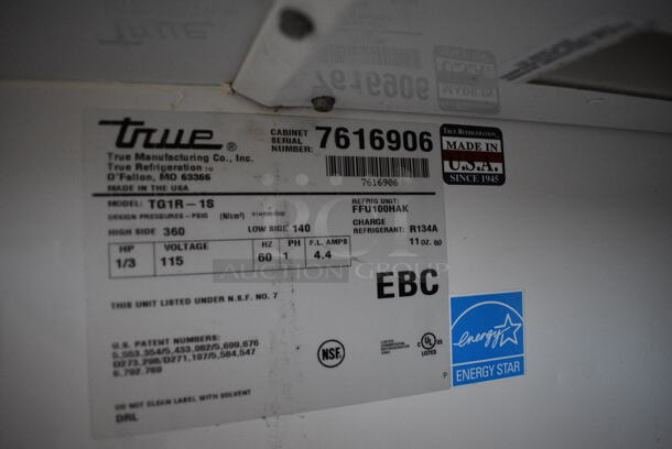 2013 True TG1R-1S ENERGY STAR Stainless Steel Commercial Single Door Reach In Cooler w/ Poly Coated Racks on Commercial Casters. 115 Volts, 1 Phase. 29x35x83. Tested and Working! - Image 4 of 5