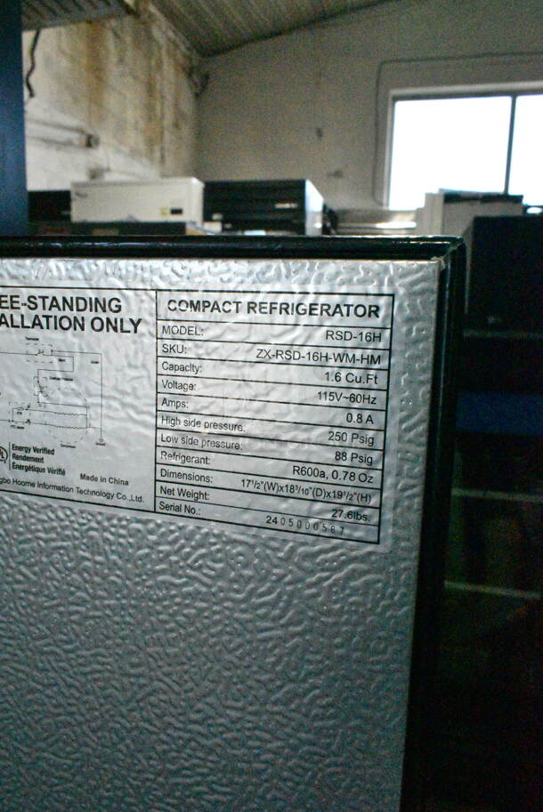 RSD-16H Mini Cooler. 115 Volts, 1 Phase. Tested and Powers On But Does Not Get Cold - Image 5 of 5