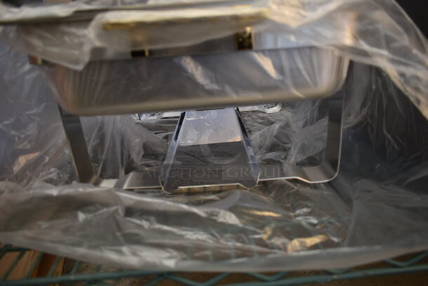 BRAND NEW SCRATCH AND DENT! Stainless Steel Chafing Dish w/ Rolling Lid. - Image 5 of 5