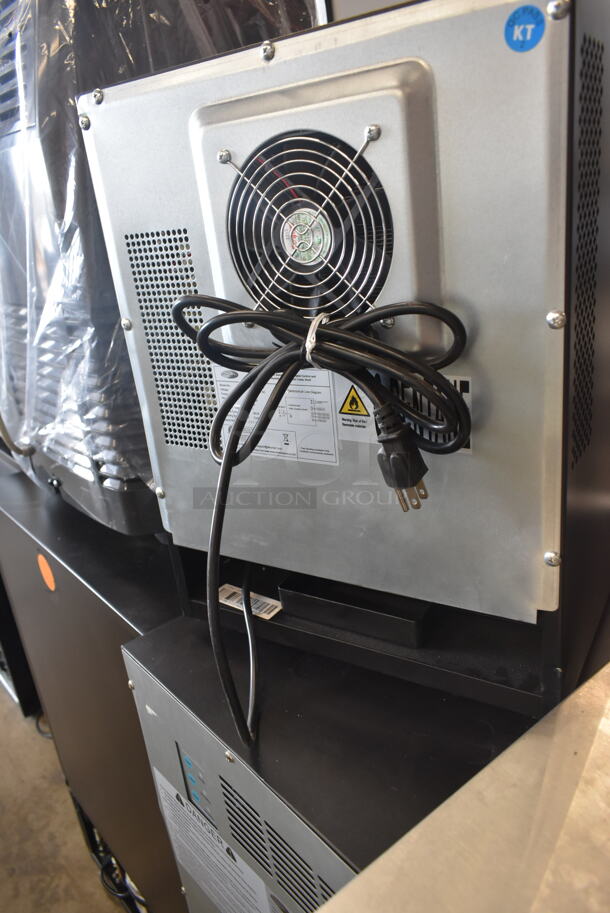 BRAND NEW SCRATCH AND DENT! Whynter CHC-123DS 1.2 cu. ft. Stainless Steel Digital Control and Display Cigar Humidor with Spanish Cedar Shelves. 110-120 Volts, 1 Phase. Tested and Working! - Image 5 of 6