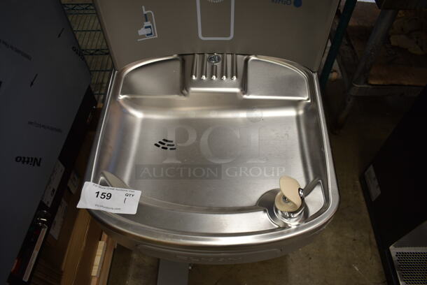 BRAND NEW SCRATCH AND DENT! Elkay Wall Mount Water Fountain w/ Bottle Filler - Image 4 of 6