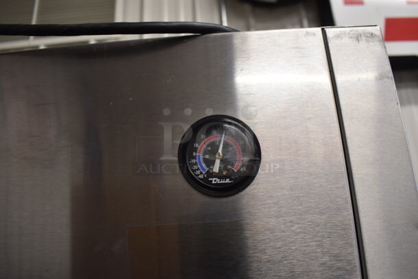 2015 True TG1R-1S ENERGY STAR Stainless Steel Commercial Single Door Reach In Cooler w/ Poly Coated Racks on Commercial Casters. 115 Volts, 1 Phase. 29x35x83. Tested and Working! - Image 4 of 6