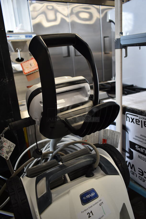 Polaris VRX IQ+ WR000193 Metal Pool Cleaning Robot. - Image 5 of 10