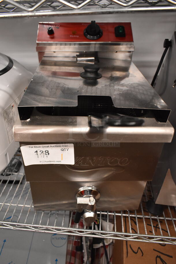 BRAND NEW SCRATCH AND DENT! Avantco 177F200 Stainless Steel 15 lb. Medium-Duty Electric Countertop Fryer w/ Metal Fry Basket and Lid. 208-240 Volts, 1 Phase.  - Image 2 of 6