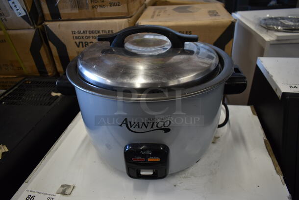 Avantco 177RCA46 Metal Countertop Rice Cooker. 120 Volts, 1 Phase. Tested and Working! - Image 1 of 9