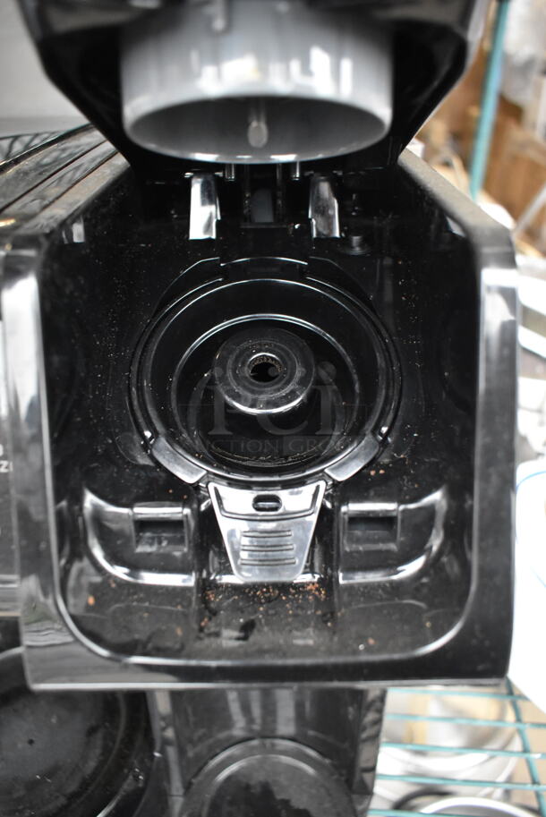 Hamilton Beach 49904F Metal Countertop Single Cup Coffee Machine. 120 Volts, 1 Phase.  - Image 4 of 8