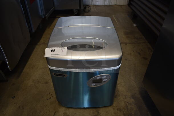 BRAND NEW SCRATCH AND DENT! Whynter IMC-490SS  Portable 49lb Freestanding Stainless Steel Ice Maker. 115 Volts, 1 Phase. Tested and Working! - Image 1 of 9