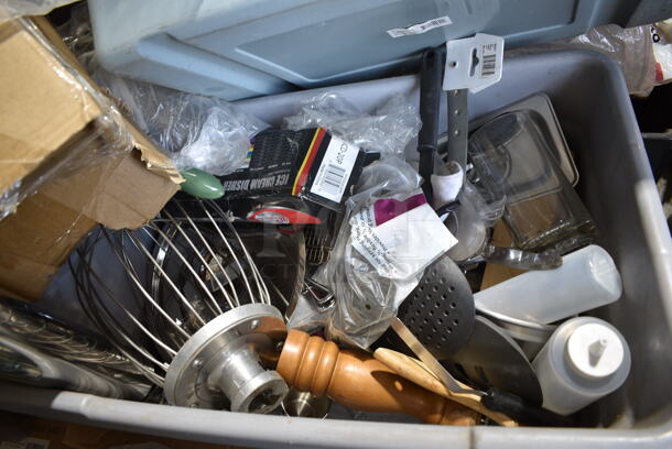PALLET LOT of 40 BRAND NEW! Items/Boxes Including Winco STR-10 Steamer Racks, 8.25" Cake Stand, Winco ACSD-712 Straw Dispenser, Utensils, Bus Bins, Vegetable Dicer, Thermometers, Stainless Steel Drop In Bins, Black Slim Jim Trash Can, Oven Mitts, Winco WWB-10 Salad Bowl, Qualite Poly Condiment Bottles. 40 Times Your Bid! - Image 5 of 12