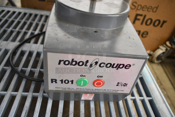 Robot Coupe R 101 Metal Commercial Countertop Food Processor Base. 120 Volts, 1 Phase. Tested and Working! - Image 2 of 3