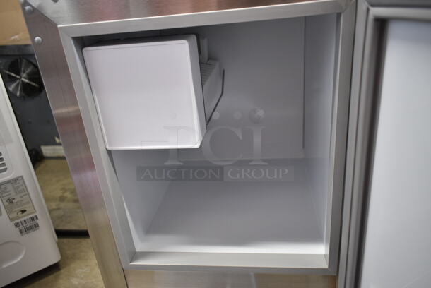 BRAND NEW SCRATCH AND DENT! Whynter MIM-14231SS Stainless Steel 14” Undercounter Automatic Marine Ice Maker 23lb Daily Output. 115 Volts, 1 Phase. Tested and Working! - Image 6 of 8