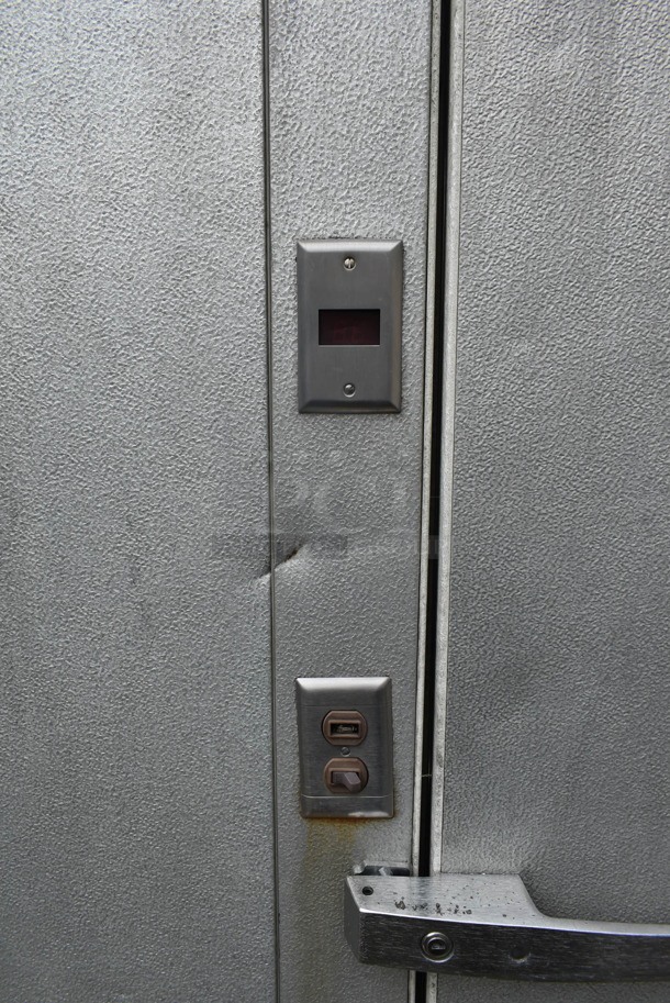7'x5.5'x7' Walk In Box w/ Vollrath 17703-S 115 Volt, 1 Phase Evaporator. Unit Does Not Have a Compressor or Condenser as it Was Being Used as Dry Storage. BUYER MUST REMOVE: This Item CANNOT Be Transported; Must Pick Up By Appointment Only. Freon Will Be Removed Before Pick Up Day. (walk ins) - Image 2 of 6