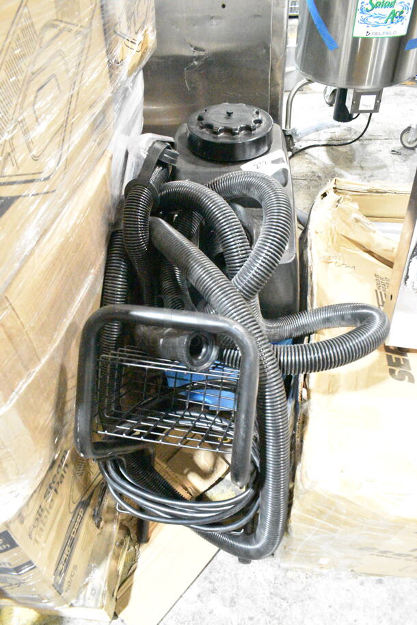 BRAND NEW SCRATCH AND DENT! Mytee Lite 8070 Heated Corded Carpet Extractor with 4" Air Lite Upholstery Tool - 4 Gallon. 115 Volts, 1 Phase.  - Image 3 of 11