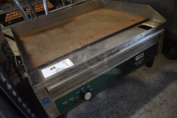 Waring Professional Stainless Steel Commercial Countertop Electric Powered Flat Top Griddle w/ Thermostatic Controls. 250 Volts, 1 Phase. 24x20x12.5 - Image 4 of 6