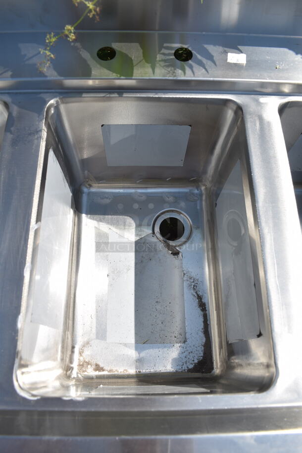 BRAND NEW SCRATCH AND DENT! Regency 600B31014213 Stainless Steel 3 Bowl Underbar Sink with Two Drainboards. Bays 10x14x9.5. Drain Boards 11x15 - Image 5 of 7