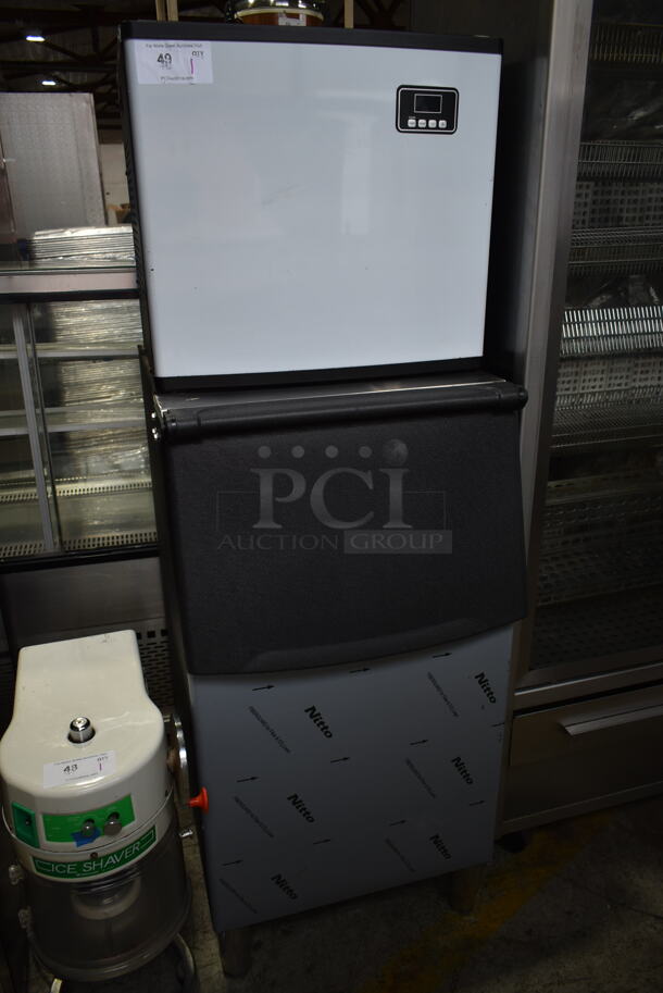 BRAND NEW SCRATCH AND DENT! 2022 Eillion AF1131 Stainless Steel Commercial Ice Head on Commercial Ice Bin. 115 Volts, 1 Phase. - Item #1107822