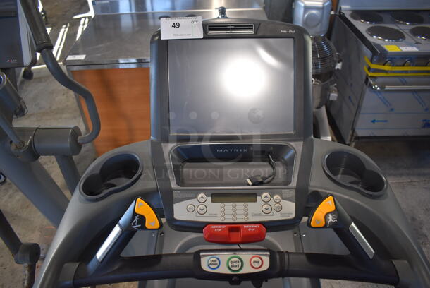 Matrix Metal Commercial Treadmill. 32x82x59. Tested and Working! - Image 4 of 7