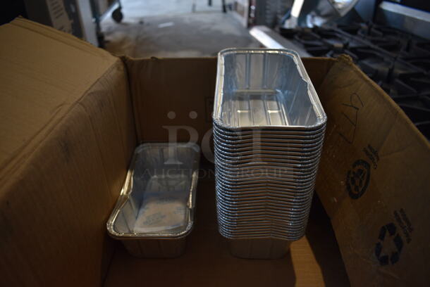 Box of BRAND NEW D&W Aluminum 1.5 Pound Loaf Pans