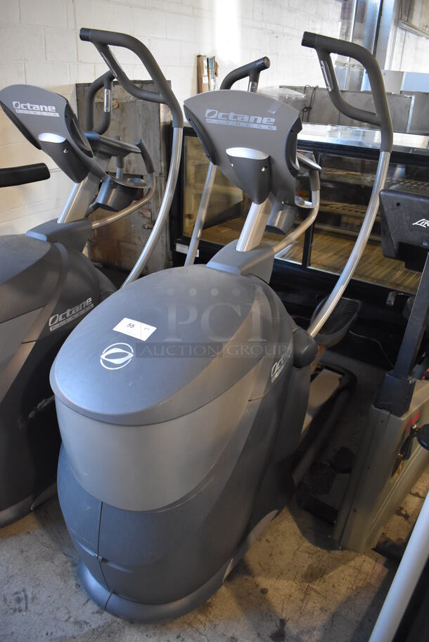 Octane Fitness Pro 3700 Metal Commercial Elliptical Machine. 30x77x64. Tested and Working! - Image 1 of 6