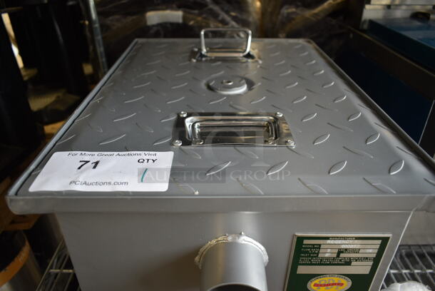BRAND NEW SCRATCH AND DENT! Regency 600GT7 14 lb. 7 GPM Grease Trap with 2" Non-Threaded Connections - Image 4 of 7