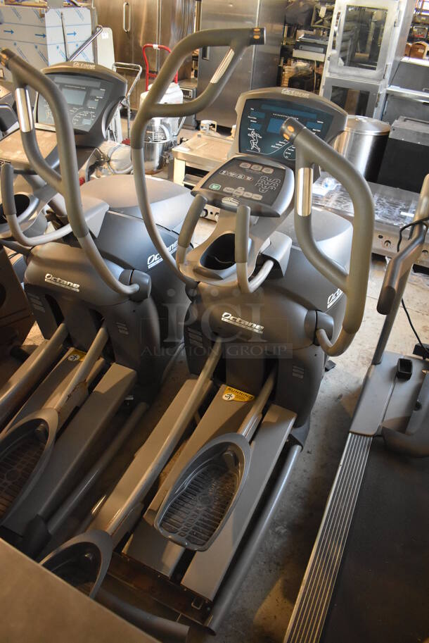 Octane Fitness Pro 3700 Metal Commercial Elliptical Machine. 30x77x64. Tested and Working! - Image 3 of 7