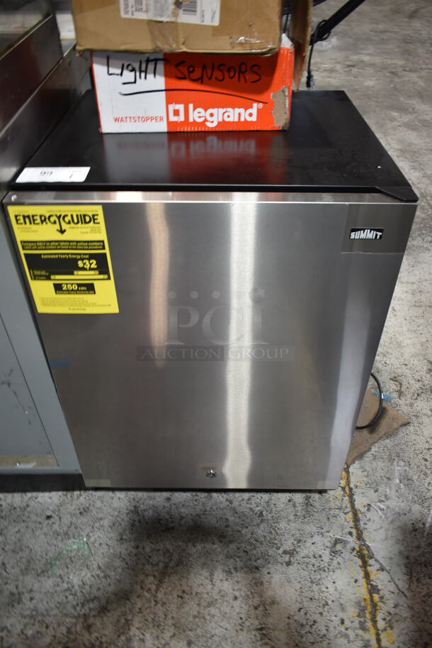 BRAND NEW SCRATCH AND DENT! Summit AL54 Stainless Steel Mini Cooler. - Item #1112735