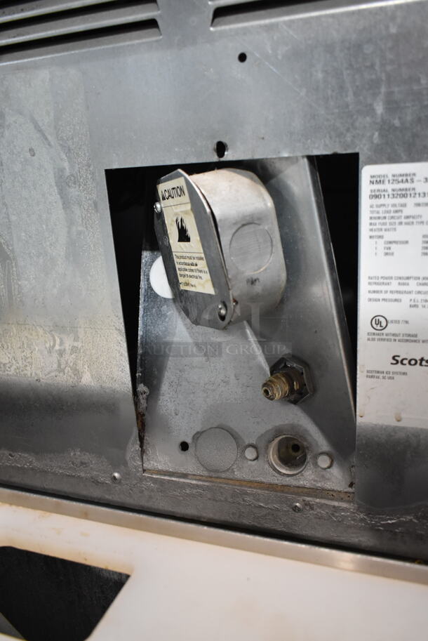 Scotsman NME1254AS-32B Stainless Stee Commercial Ice Head on Commercial Ice Bin. 208/230 Volts, 1 Phase.  - Image 4 of 5