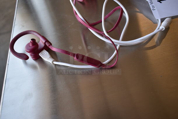 PowerBeats3 Earphones. Tested and Working! - Image 5 of 7
