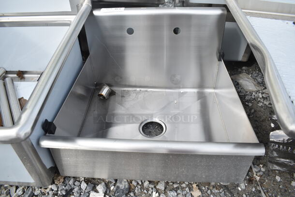 BRAND NEW SCRATCH AND DENT! Stainless Steel Single Bay Sink. No Legs.  - Image 1 of 4