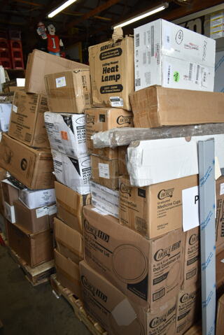 PALLET LOT of 31 BRAND NEW Boxes Including 612D3COMP Choice 8 1/2"x 6 3/8" 3-Compartment Oblong Foil Take-Out Container with Board Lid - 250/Case, 2 Box 130CLKFSNH Visions Individually Wrapped Clear Heavy Weight Cutlery Pack with Napkin - 500/Case, 4 Box 128HDLDBULK ChoiceHD Microwavable Translucent Plastic Deli Container Lid - 480/Case, 346MEDCUP1Z Choice 1 oz. Disposable Polypropylene Graduated Medicine Cup - 5000/Case, 423HLS85SS ServIt HLS85SS 8' Cut-to-Length Ceiling Mount Heat Lamp with Modern Stainless Steel Round Dome Shade, Choice Medicine Cups, 105GC49973 Choice 3 Part Tan and White Carbonless Guest Check with Beverage Lines and Bottom Guest Receipt - 2000/Case, 2 Box 500CC20 Choice Clear PET Customizable Plastic Cold Cup - 20 oz. - 600/Case, Henny Penny 12090 Prime 11" x 19" Filter Pad - 30/Case, 3 Box 433SLINER2BL Baker's Lane 12" x 16" Half Size Silicone Coated Parchment Paper Bun / Sheet Pan Liner Sheet - 1000/Case. 31 Times Your Bid!
