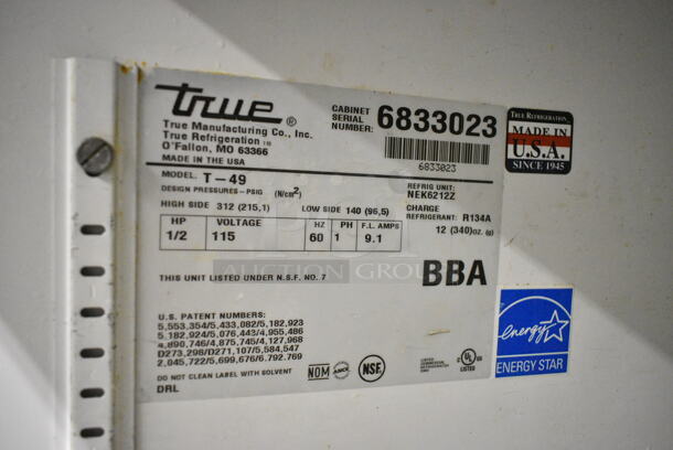 True T-49 ENERGY STAR Stainless Steel Commercial 2 Door Reach In Cooler w/ Poly Coated Racks on Commercial Casters. 115 Volts, 1 Phase. Tested and Working! - Image 3 of 6
