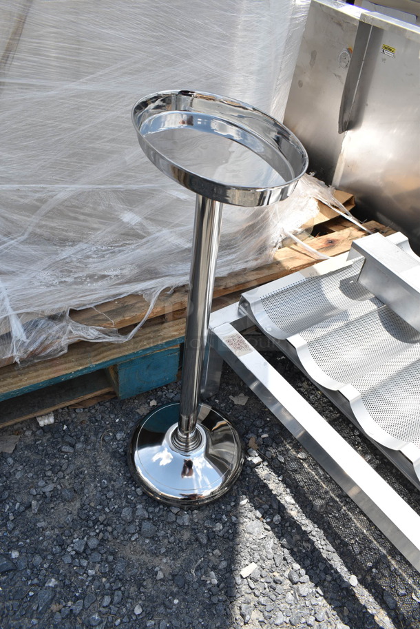 5 BRAND NEW SCRATCH AND DENT! Items; American Metalcraft OWBS Wine Bucket Stand for O2BWB Wine Bucket, American Range A99526 Grease Can, Chicago Metallic 45515 5 Loaf Glazed Uni-Lock Aluminum Baguette / French Bread Pan - 17 3/4" x 3 7/8" x 1" Compartments, Regency 36" x 20" x 8" Aluminum Dunnage Rack - 1630 lb. Capacity. 5 Times Your Bid! - Image 3 of 10