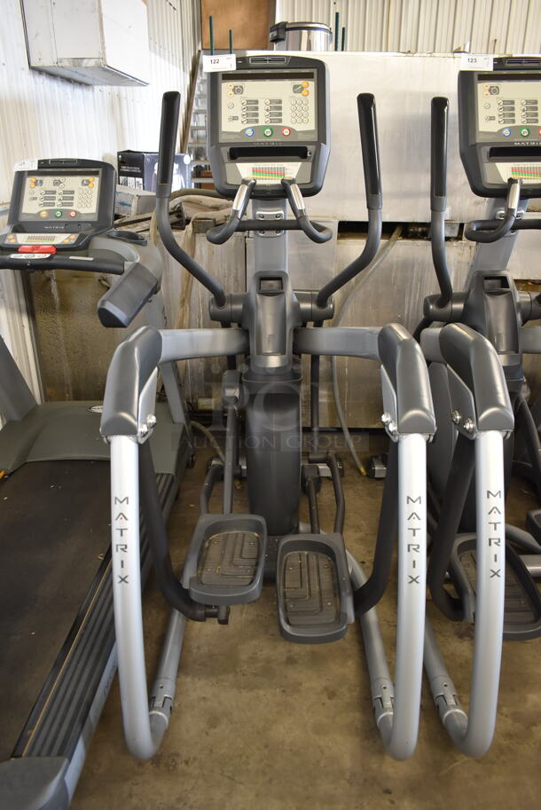 Matrix Commercial Floor Style Stepper Machine. Does Not Come w/ Power Cord. Tested and Working! - Image 2 of 5