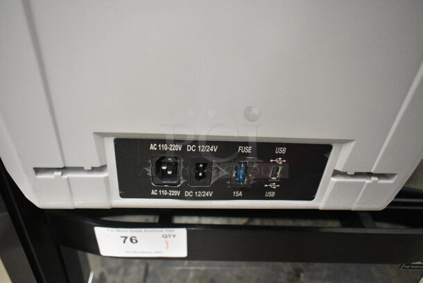 BRAND NEW SCRATCH AND DENT! Whynter FMC-350XP Metal Commercial Countertop 34 Quart Compact Fast Freeze Portable Refrigerator, Real Freezer for Car, Home, Camping, RV-8°F to 50°F. 110-120 Volts, 1 Phase. Tested and Working! - Image 5 of 9